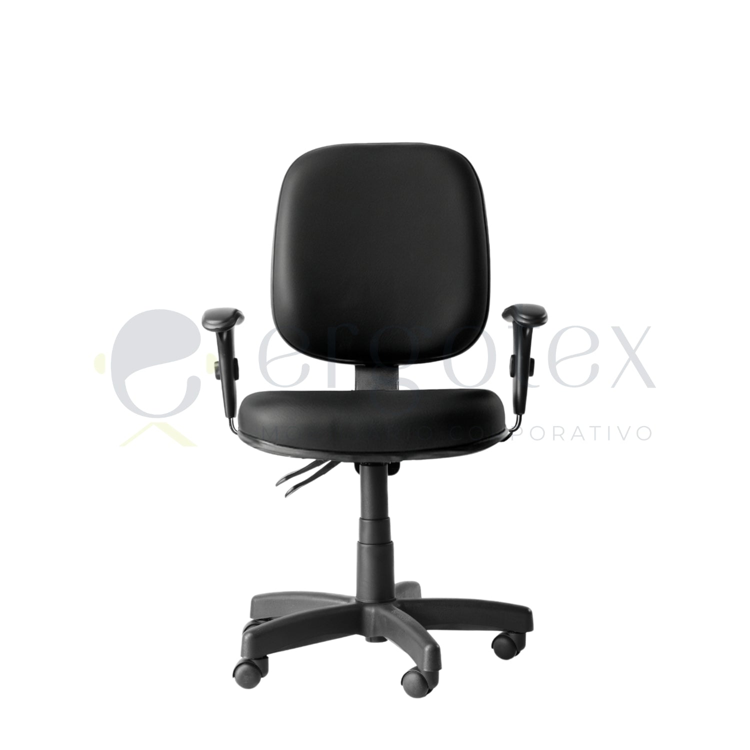 Cadeira Giratória Diretor com Regulagem no Encosto