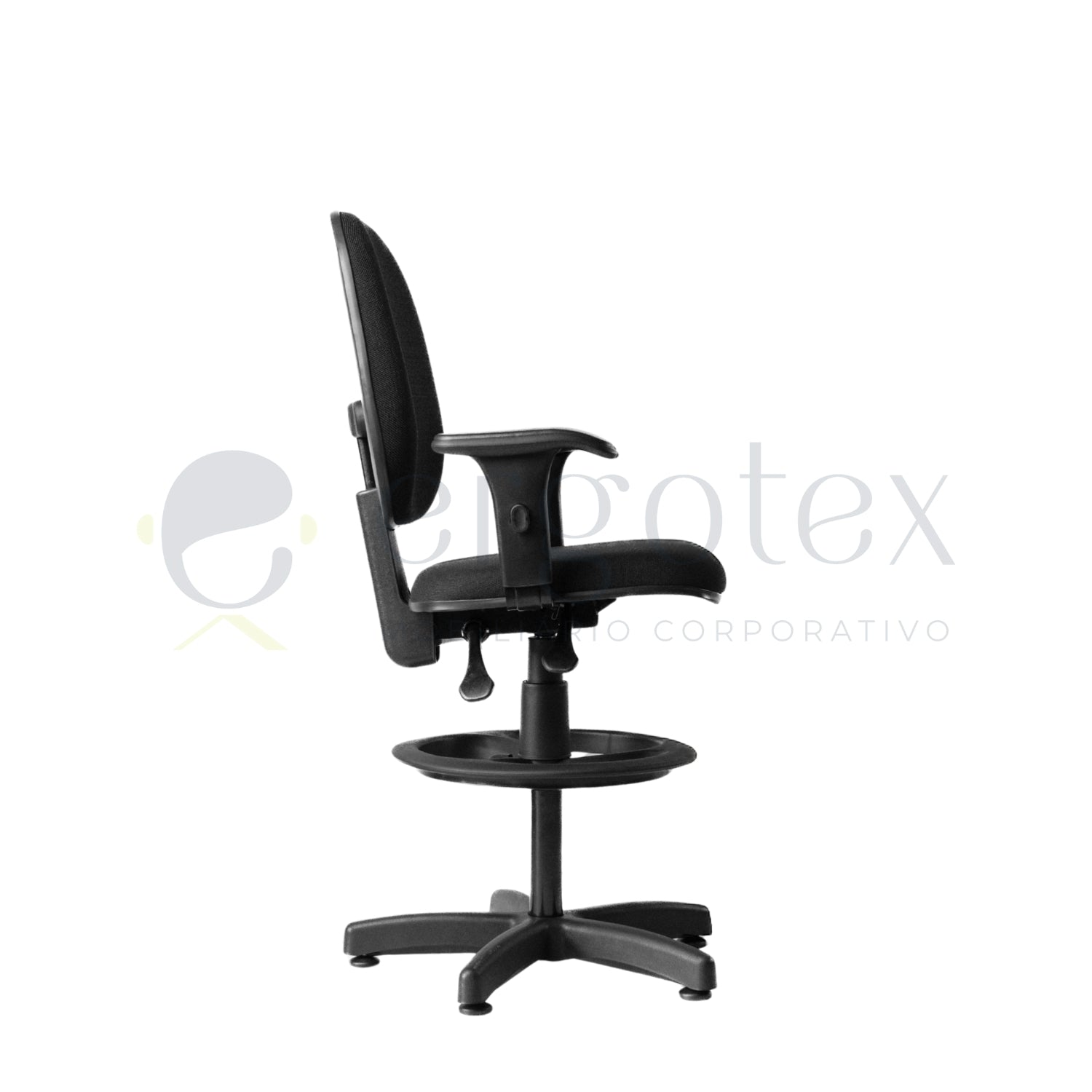 Cadeira Giratória Caixa Diretor com Regulagem no Encosto